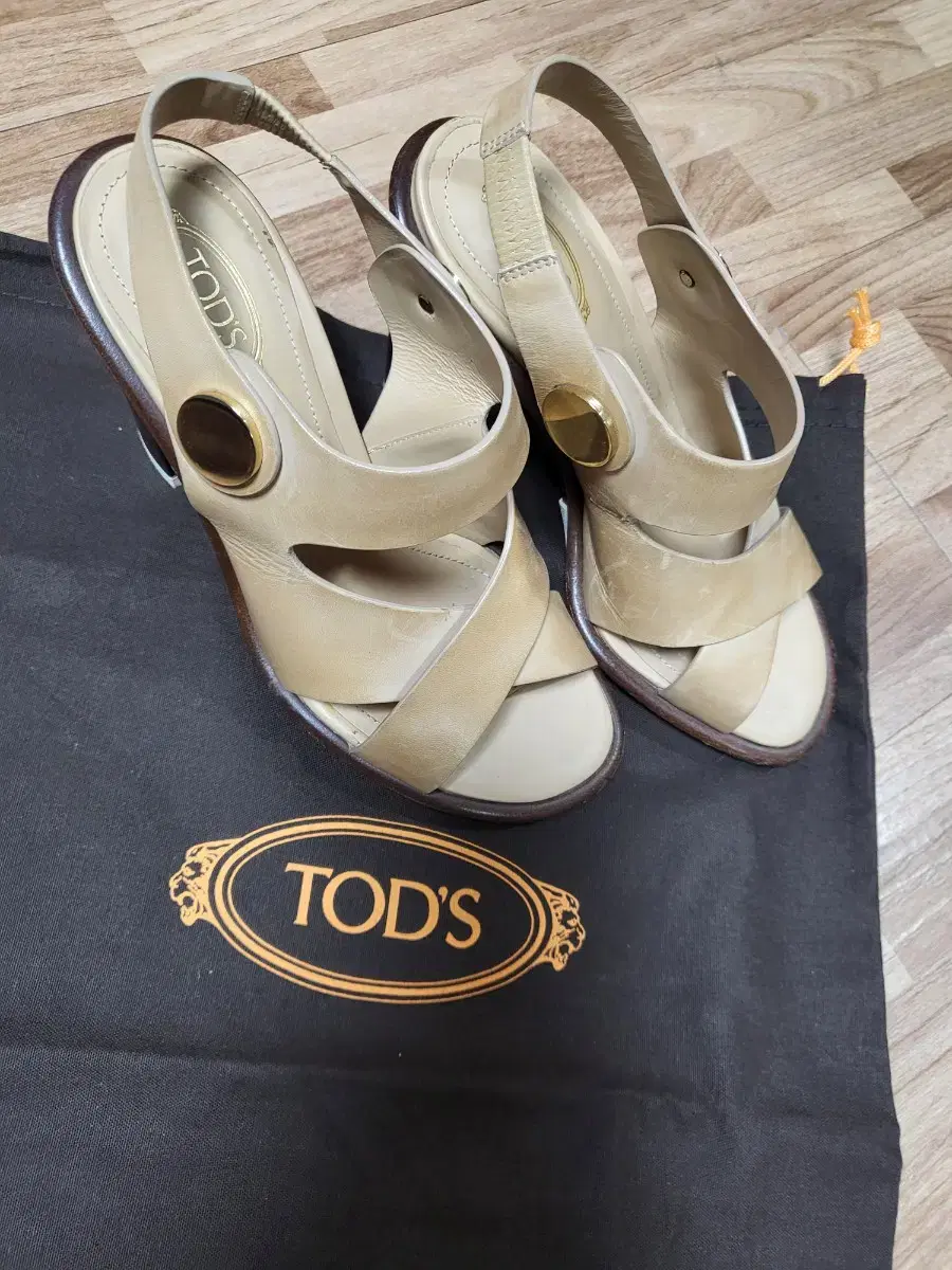 TOD'S (토즈 샌들) 정품